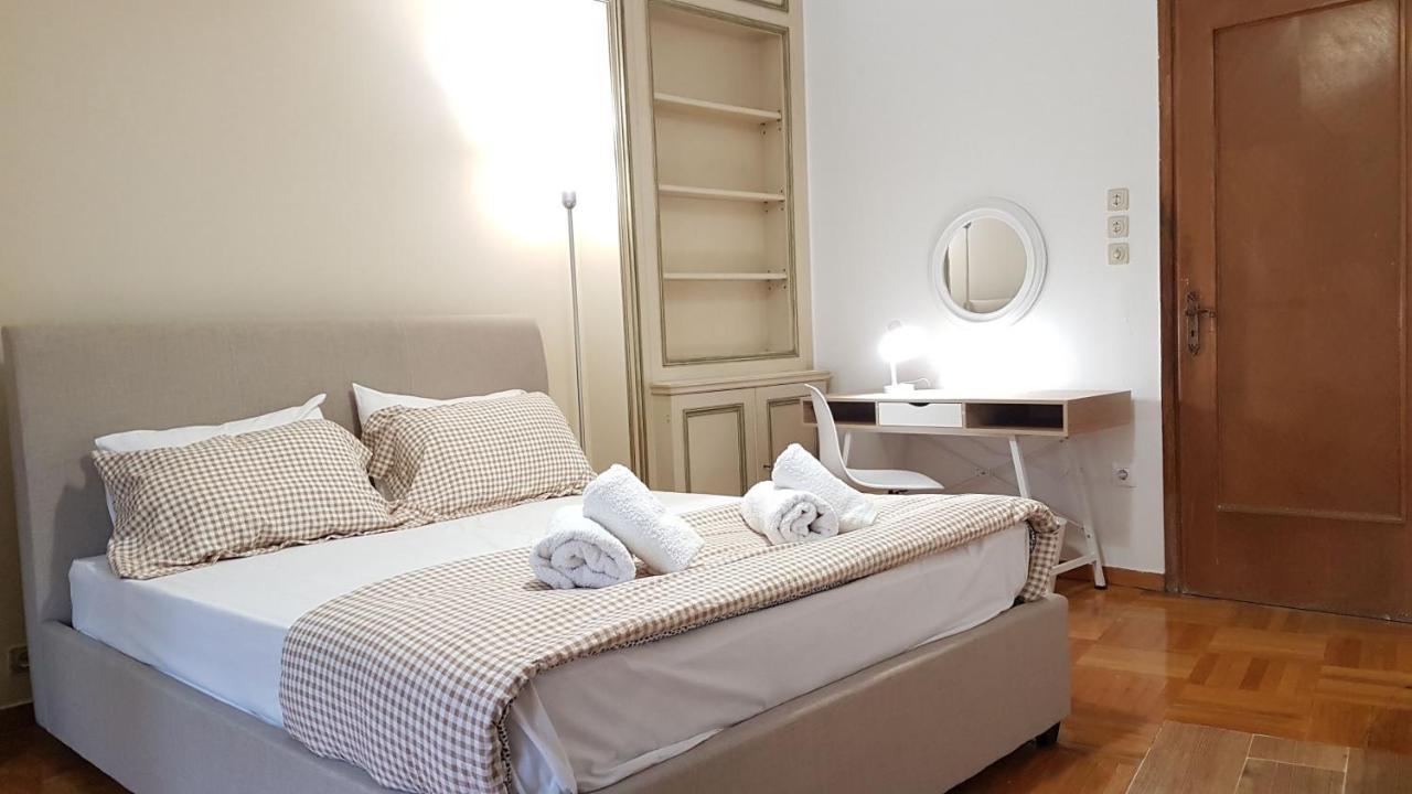 Apricot Apartment - Athens Center, 6 Bd, 2.5 Bath Esterno foto